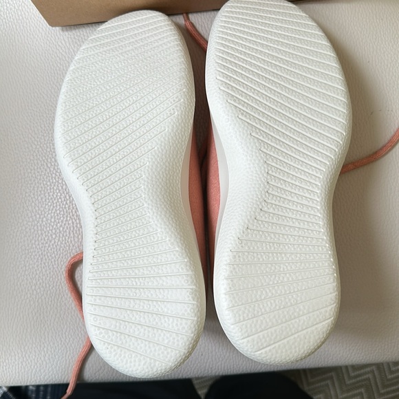 Allbirds 9 BRAND NEW Wool Runners in Malibu(cream) 🤩 - Picture 9 of 15